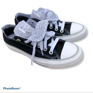 NEW Converse Black and White Low Top Women’s 6.5